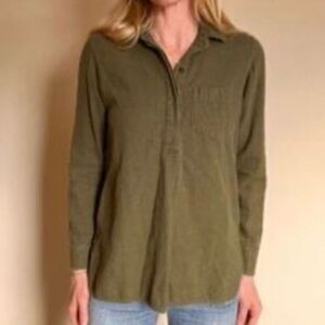 Madewell Women's Green Button-Up Shirt Size S Long Sleeve Casual